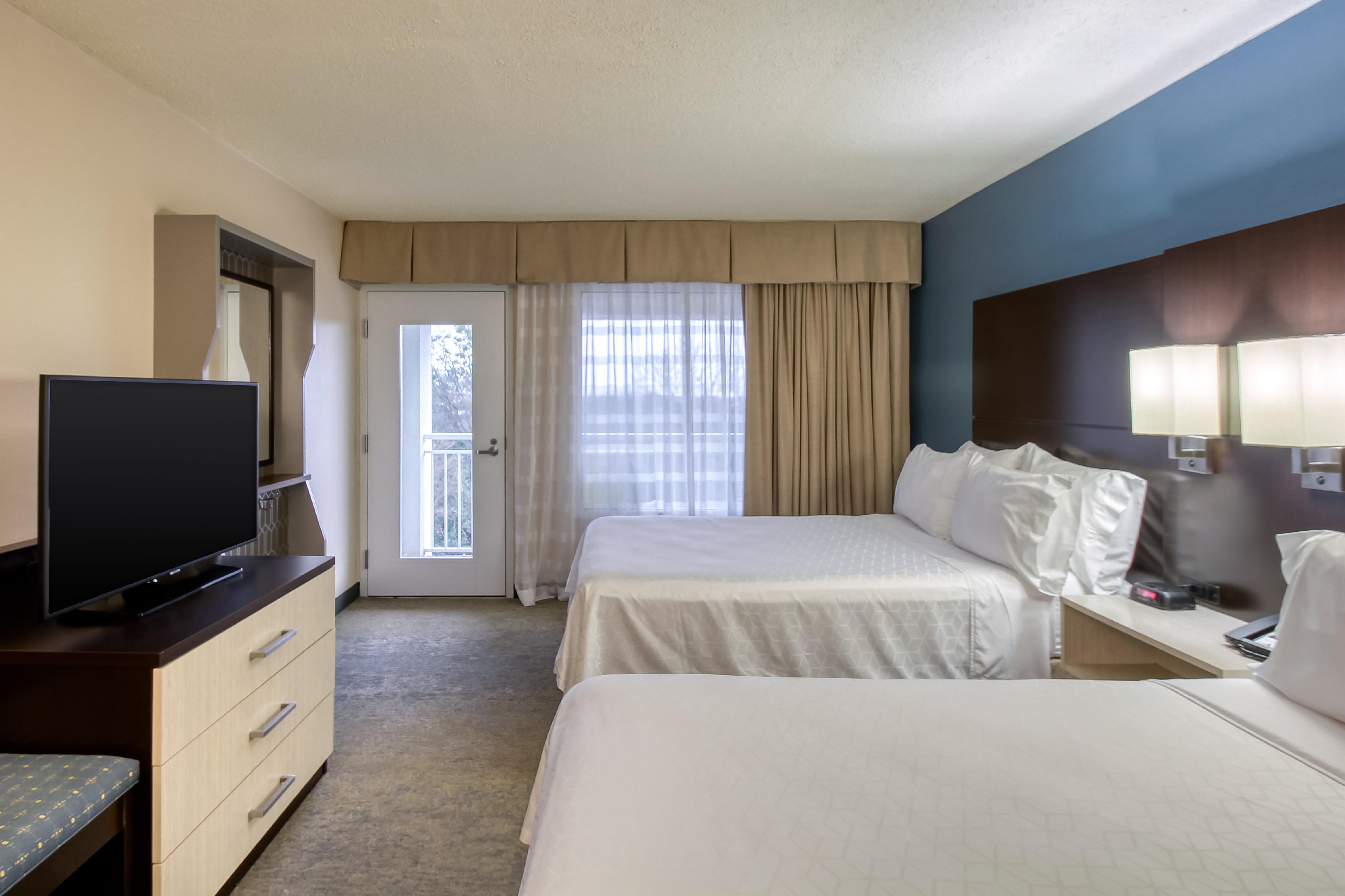 Holiday Inn & Suites Atlanta Airport North By Ihg College Park Exterior photo